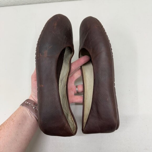 Manitobah Mukluks Brown Leather Slip On Ballet Earth Flats Shoes Womens size 8 - Picture 7 of 8